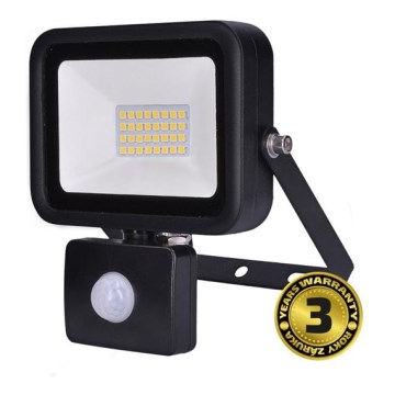 Riflettore LED con sensore LED/30W/230V IP44